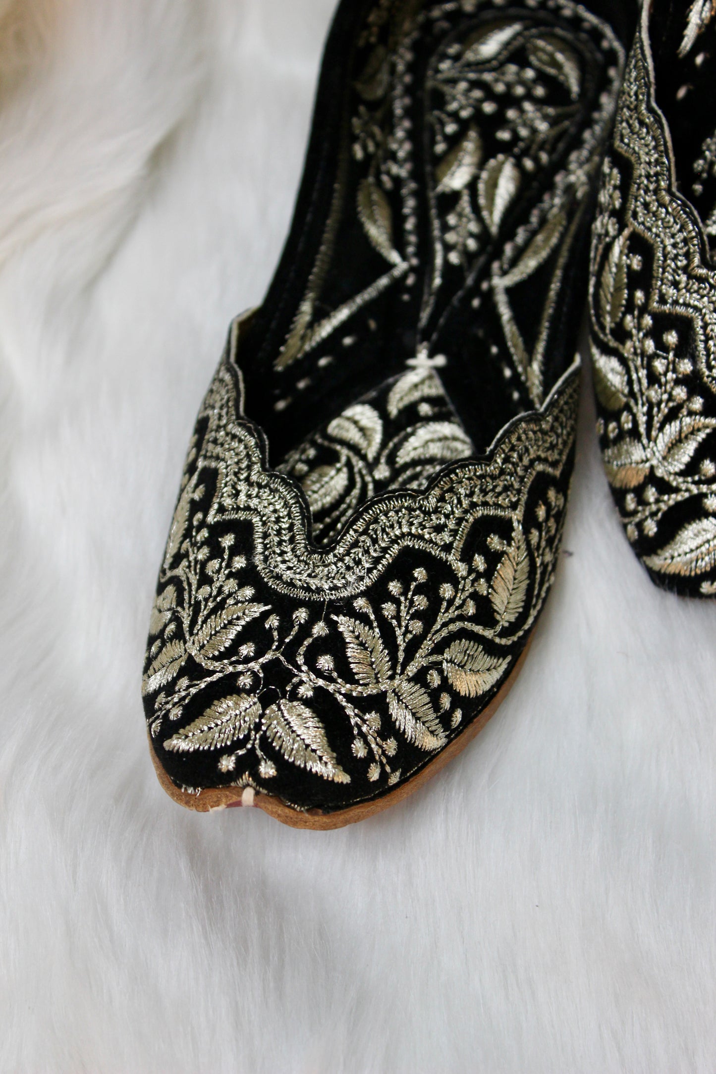 MulMul Mukaish Zari Jutti