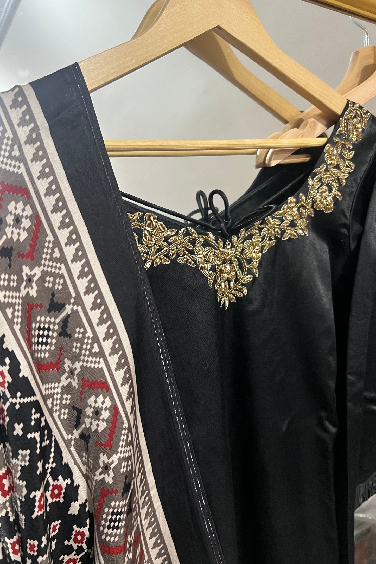 Zareen Straight Suit