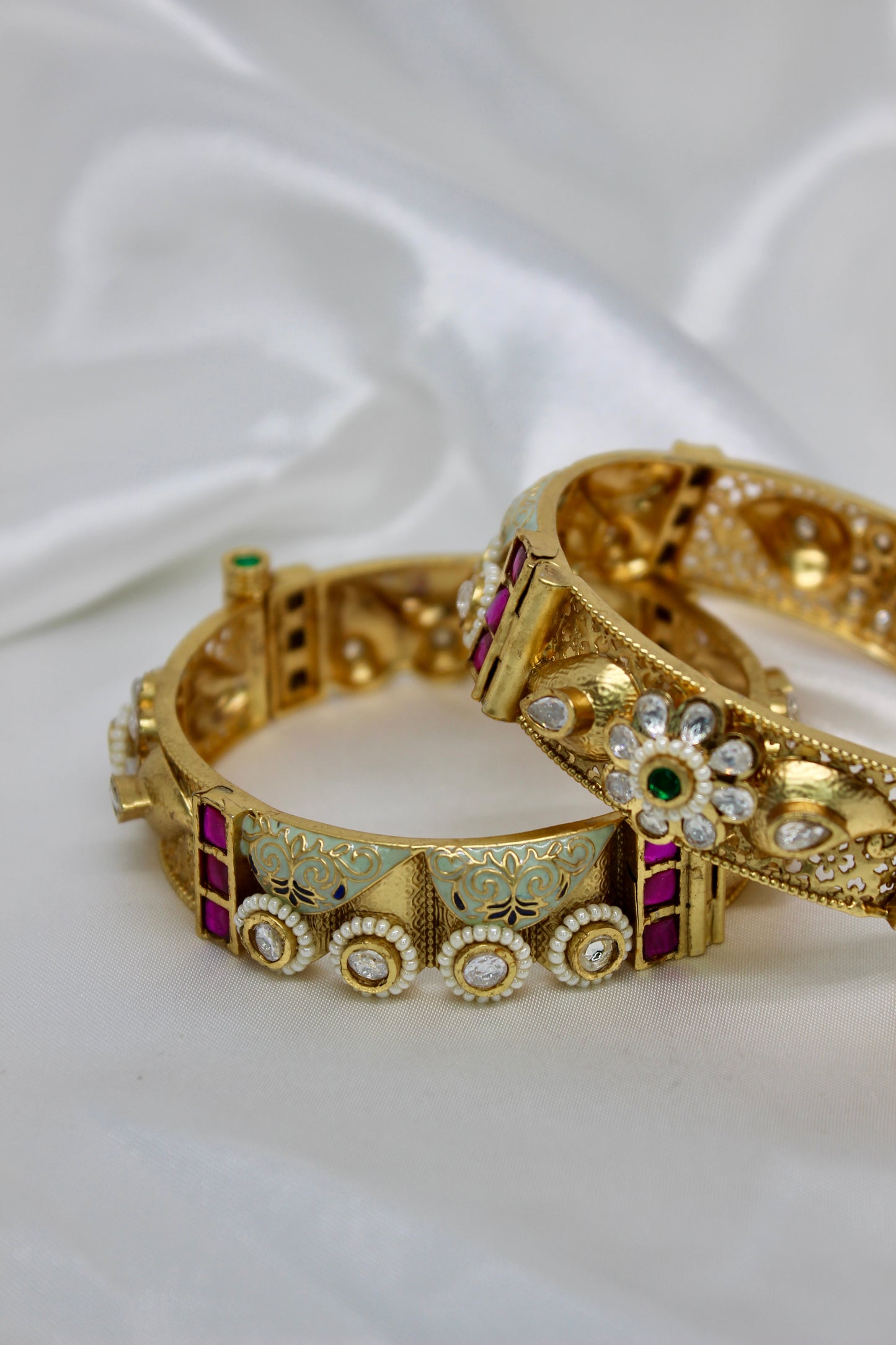 Himani Bangles