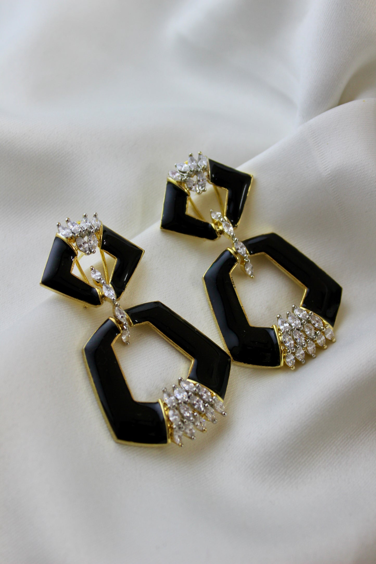 Varaa Earrings