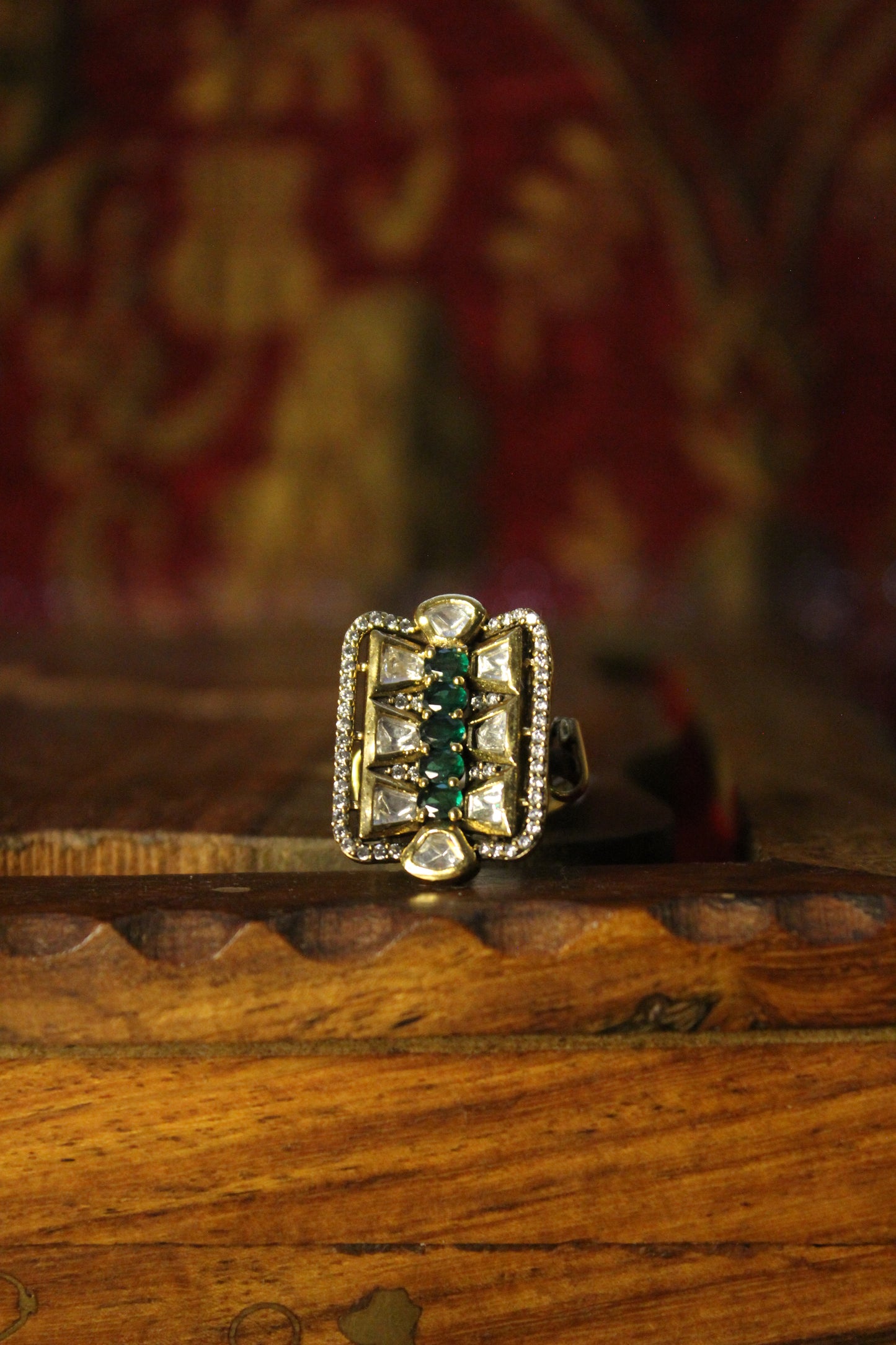 Samantha Finger Ring