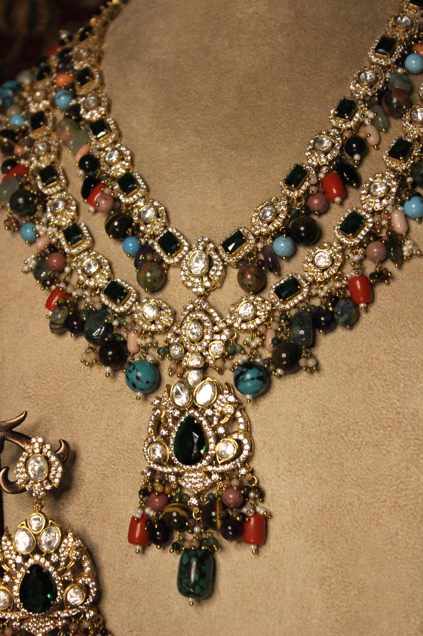 Nadiyaa Necklace Set