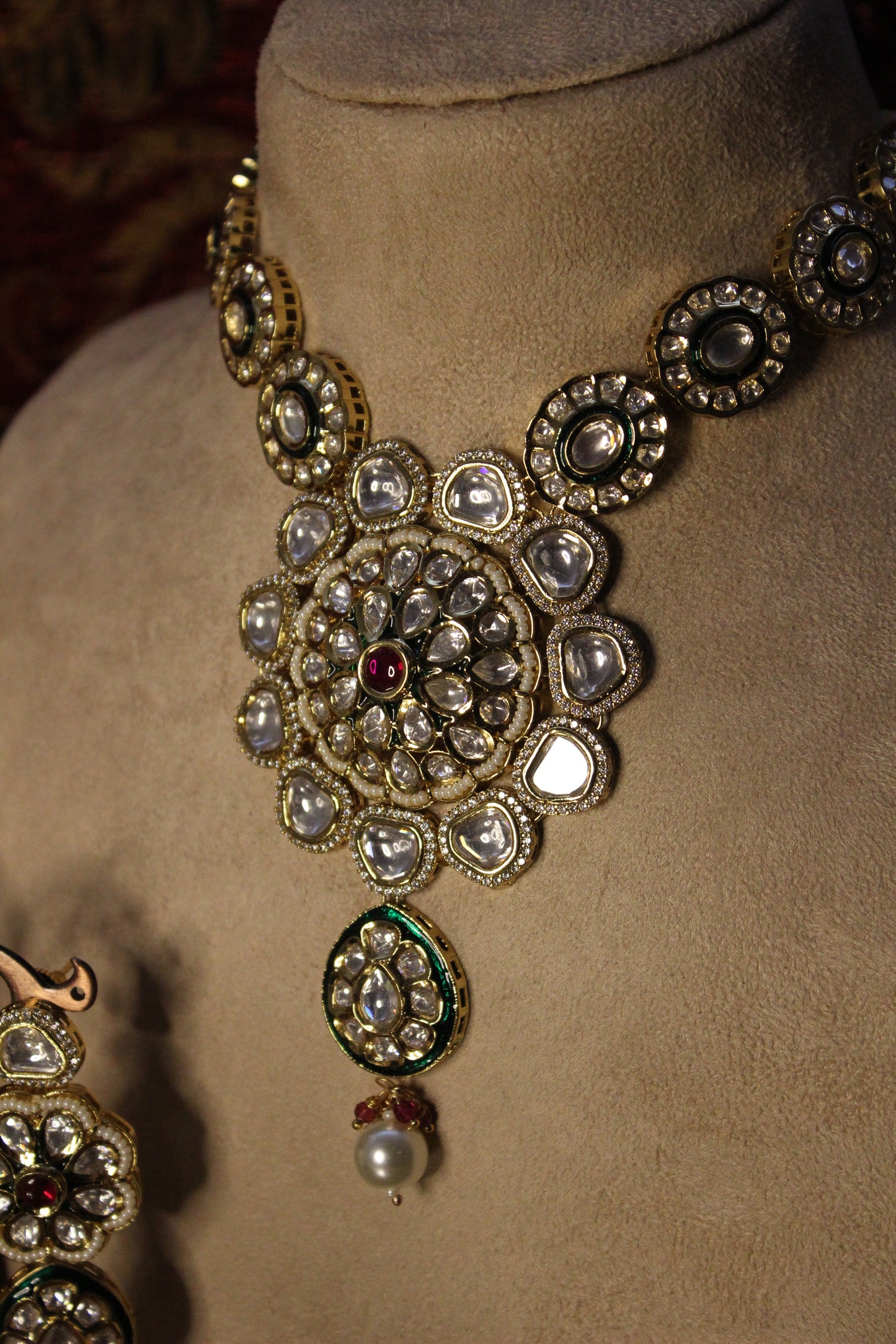 Nur Necklace Set