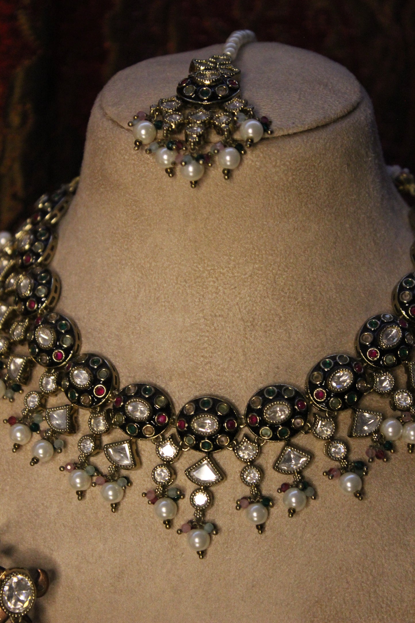 Kaveri Necklace Set