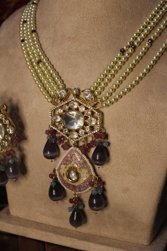 Tara Necklace Set