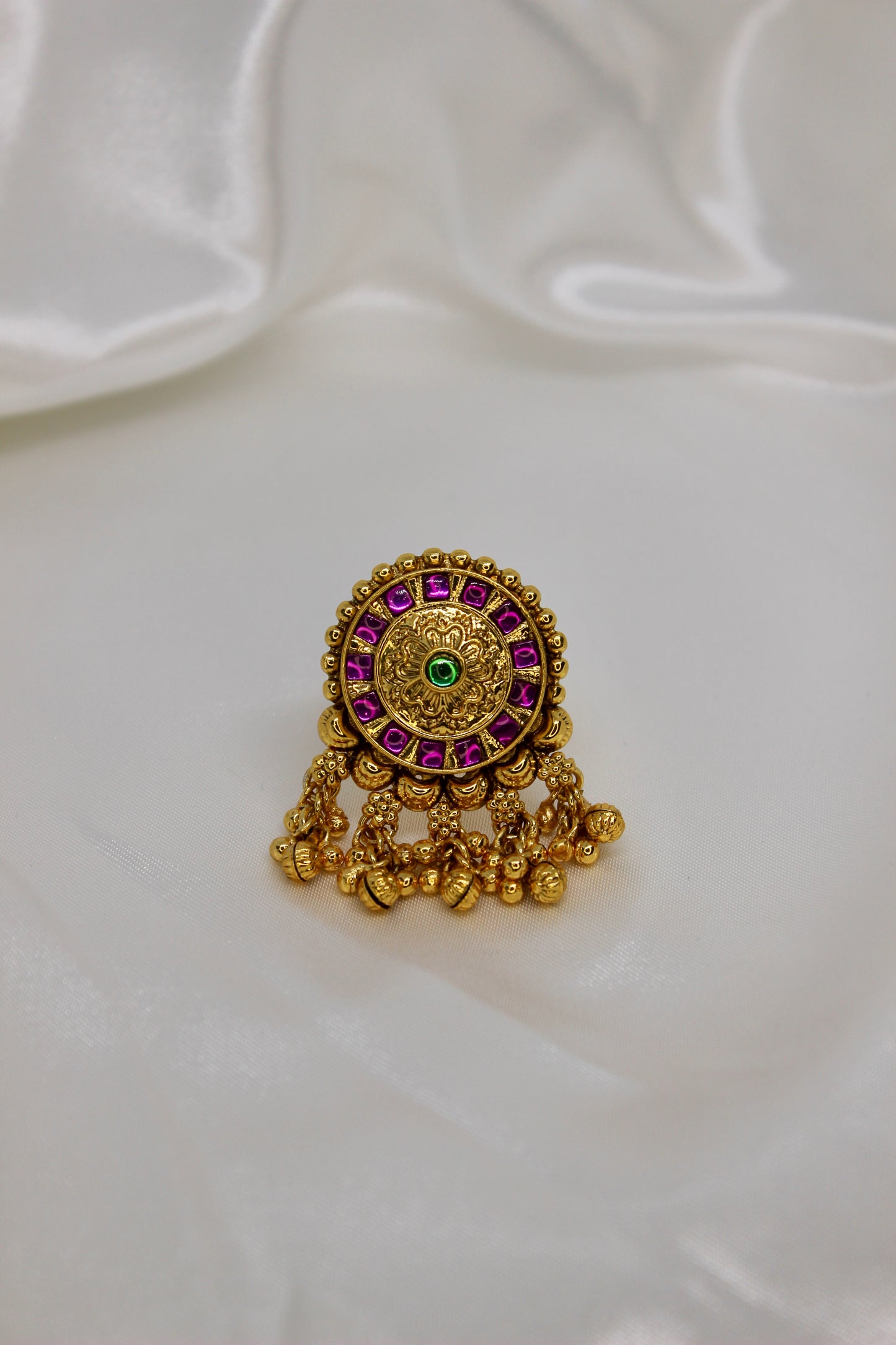 Sambhaavna Finger Ring