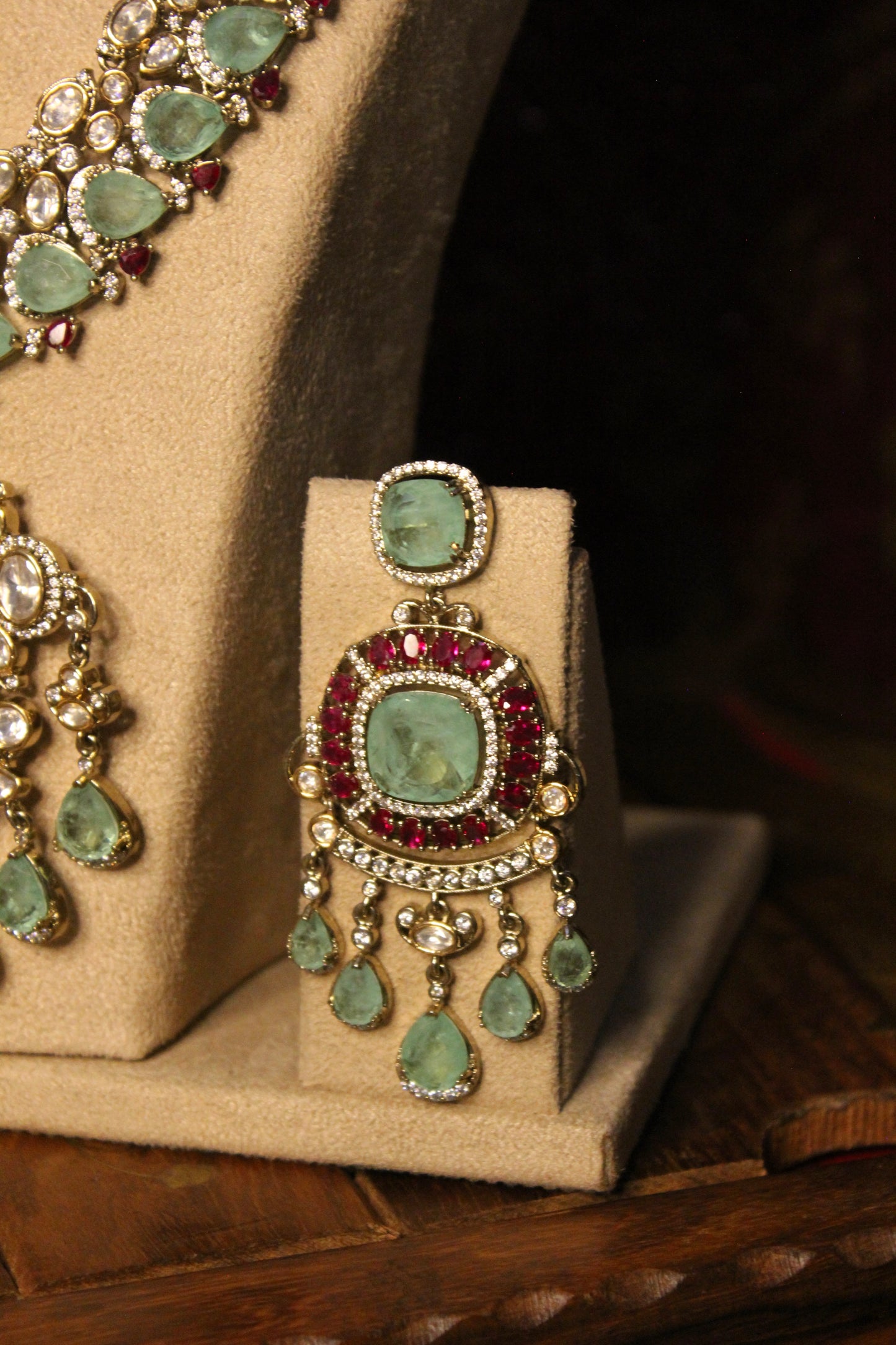 Apeksha Necklace Set
