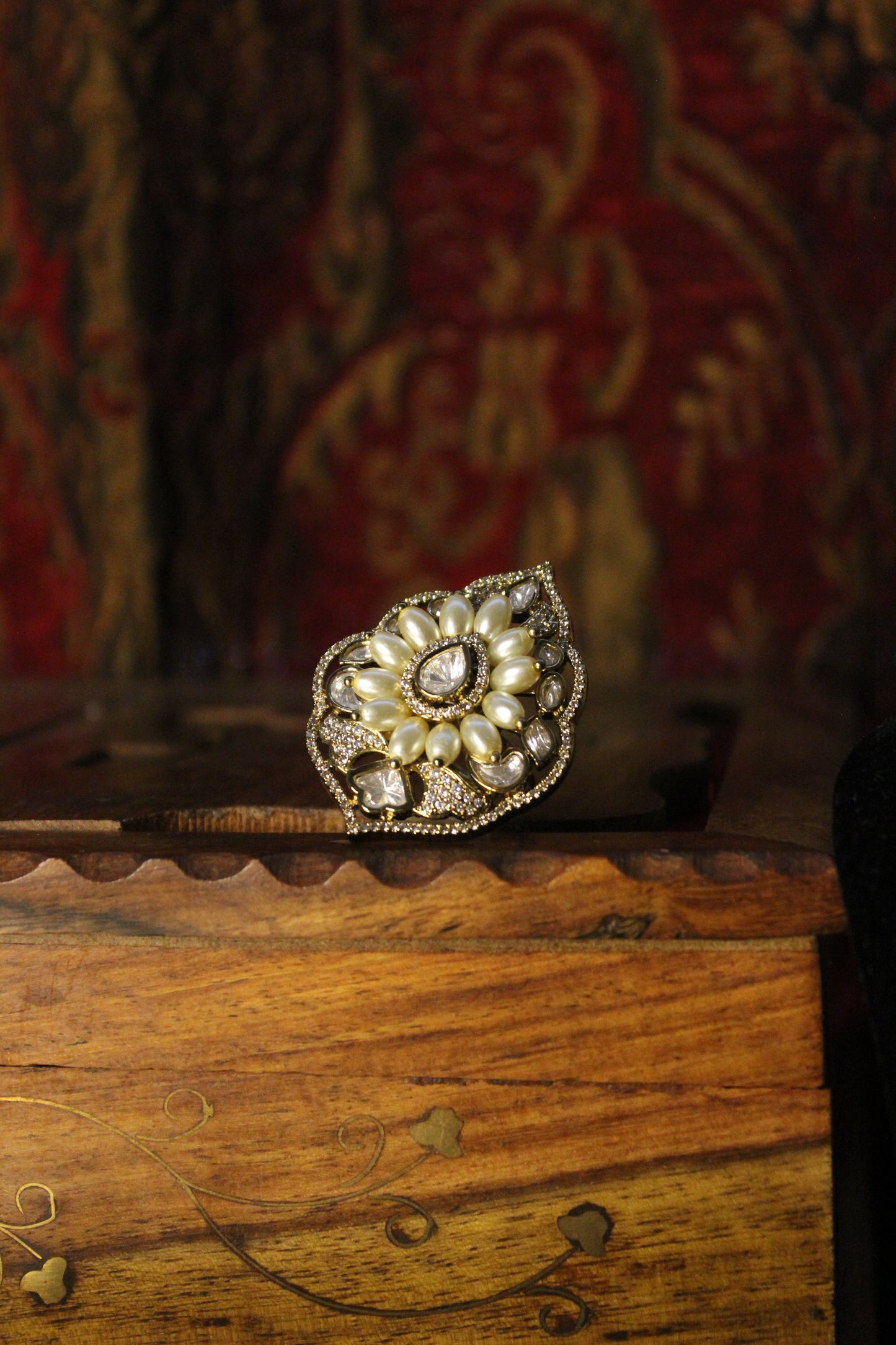 Shireen Finger Ring