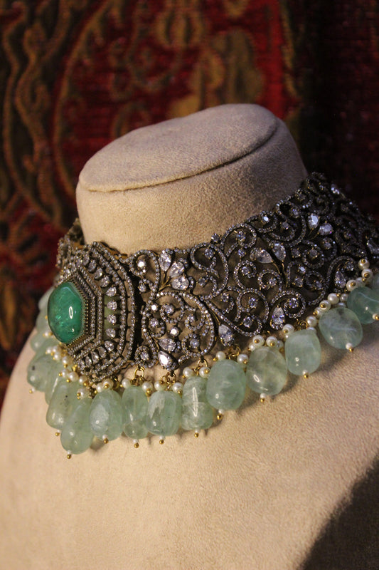 Loveli Necklace Set