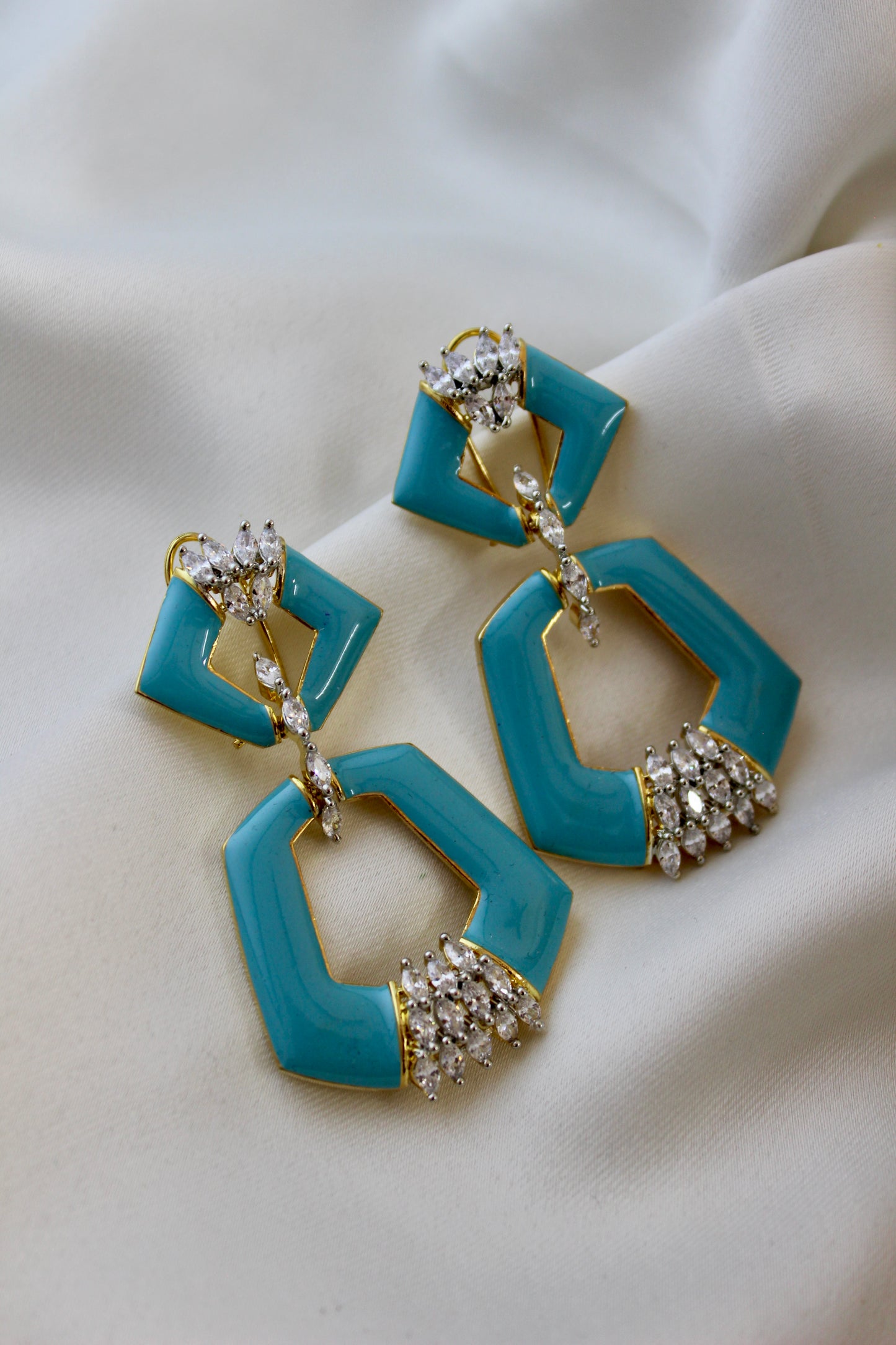 Varaa Earrings