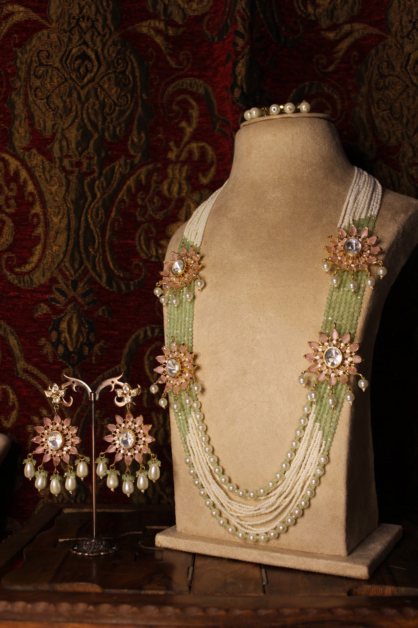 Neerjara Necklace Set