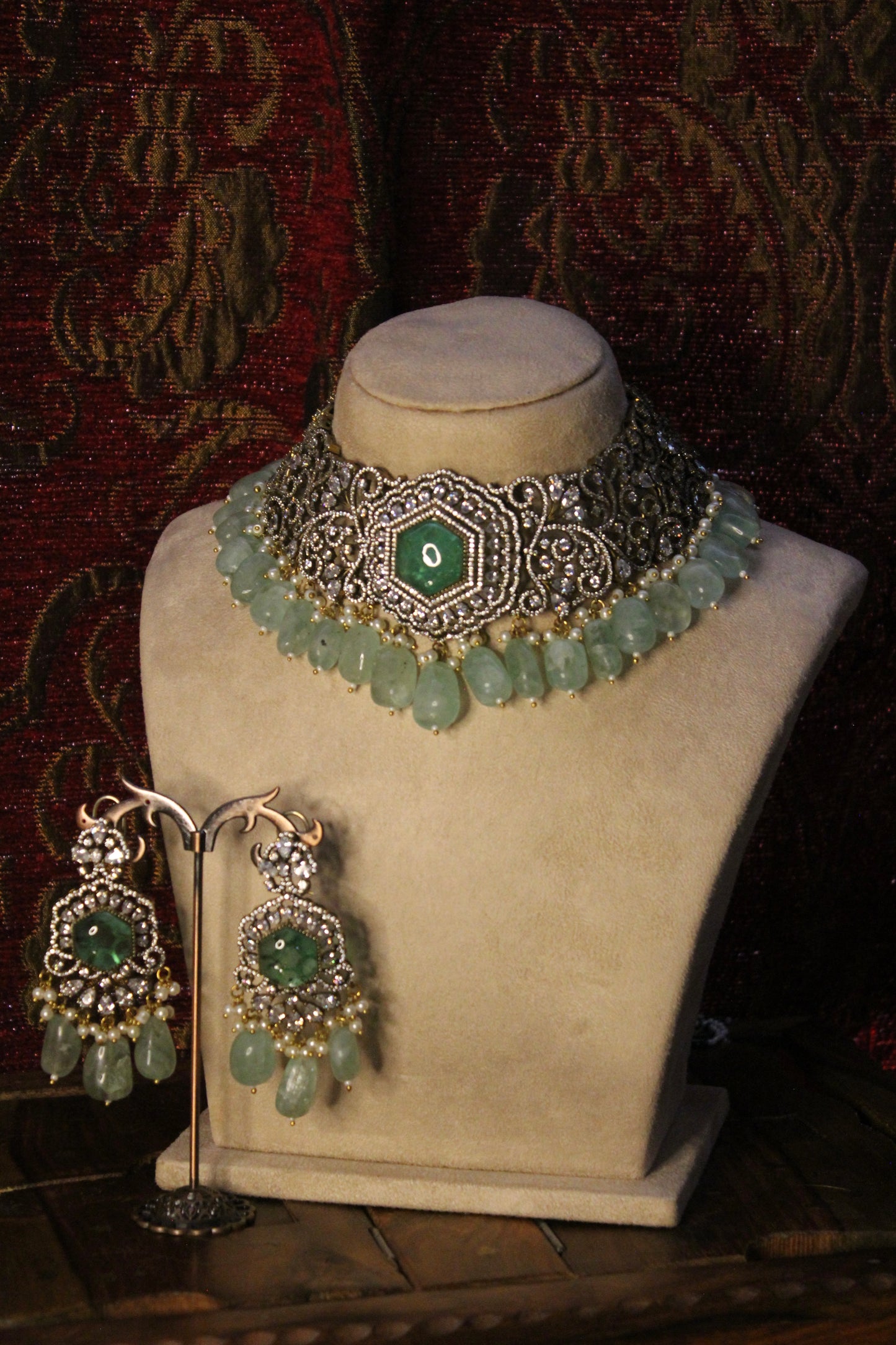 Loveli Necklace Set