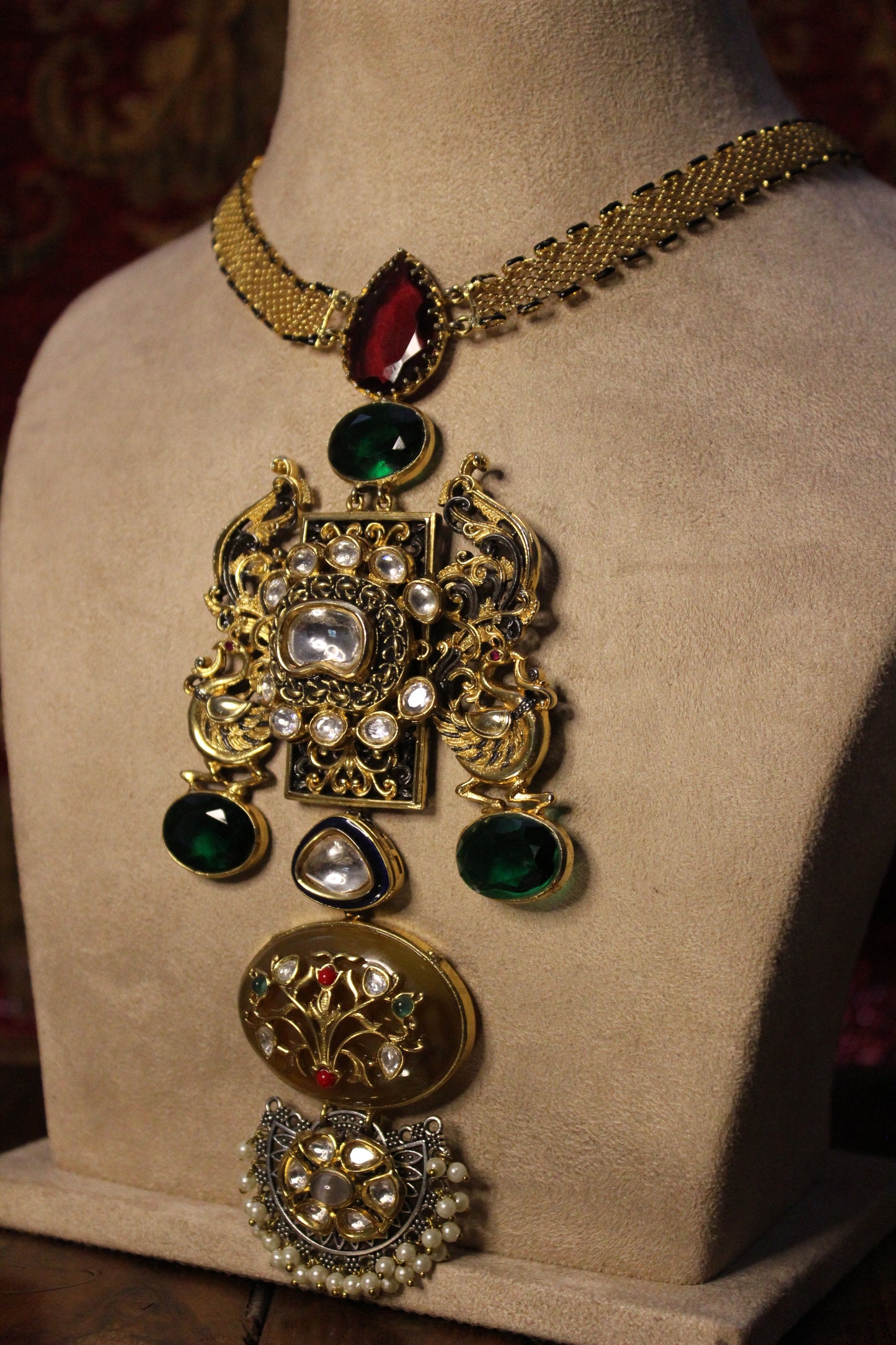 Harsha Necklace Set