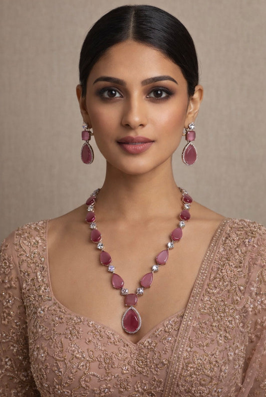 Nikita Necklace Set